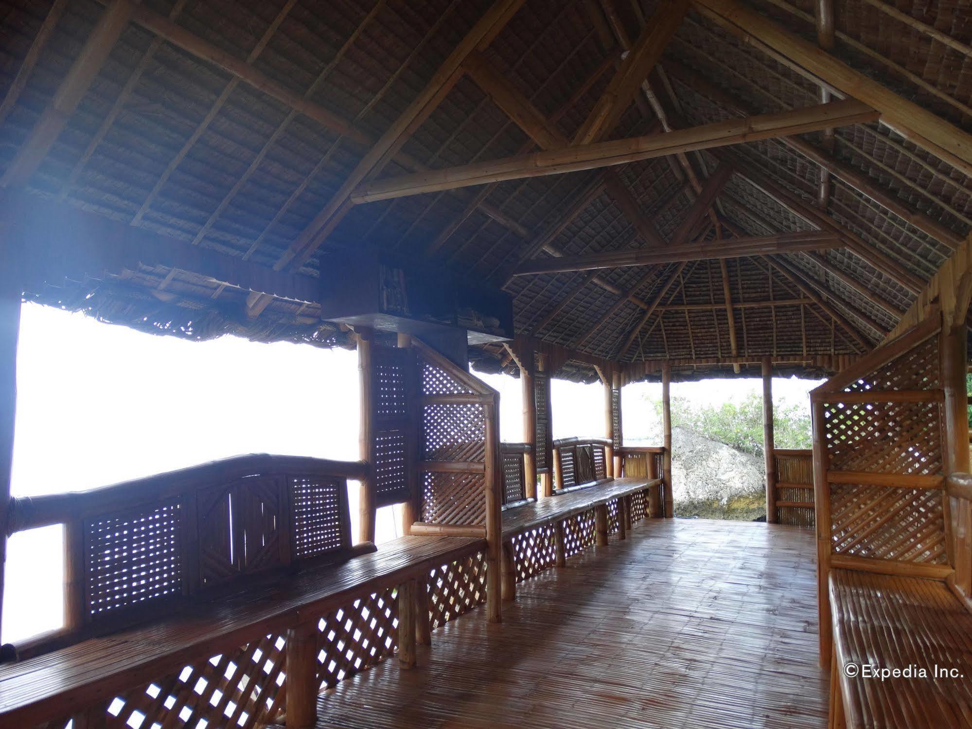 Villa De Gloria Tabalong ภายนอก รูปภาพ
