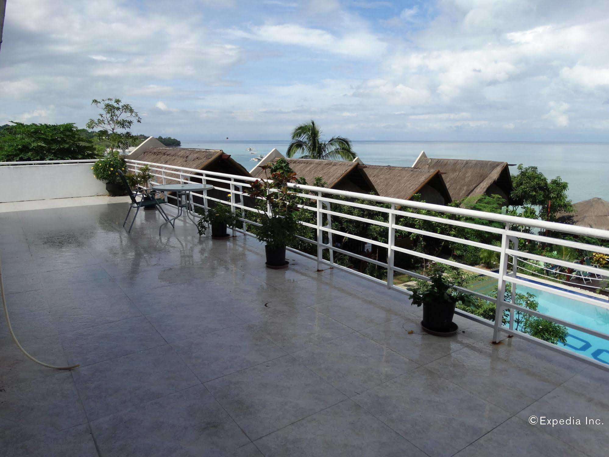 Villa De Gloria Tabalong ภายนอก รูปภาพ